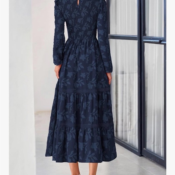 Chic Navy Blue Long Sleeve Dress - Picture 2 of 6